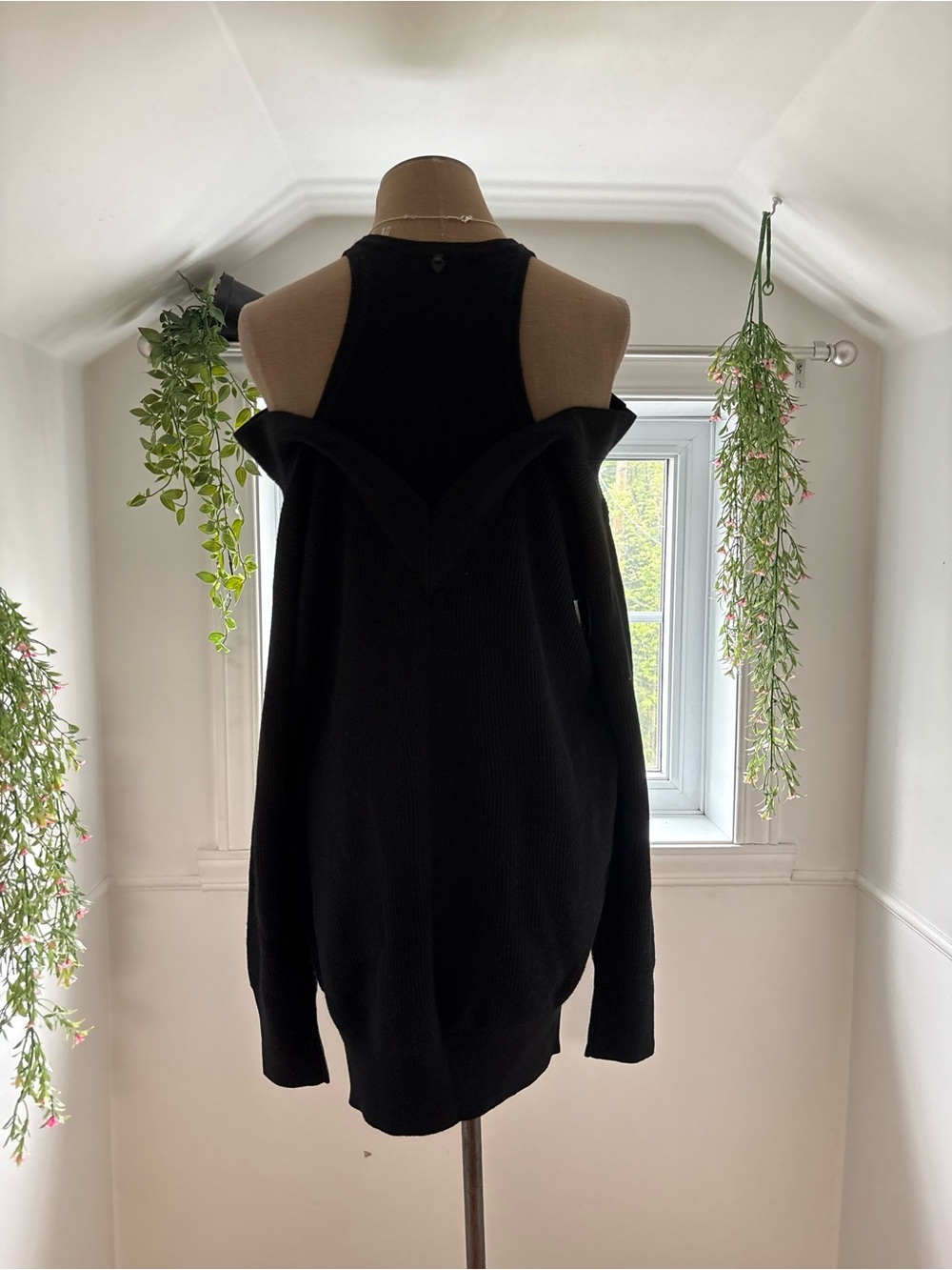 RUDSAK Black Off-Shoulder Ribbed Knit Dress - Picture 3 of 4